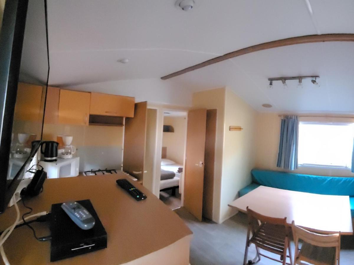 Camping Le Brochet Перонн Экстерьер фото